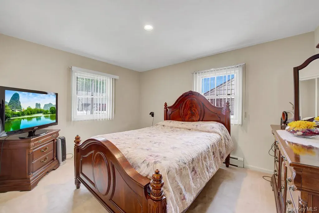 1662 Sherbourne Road Valley Stream NY 11580