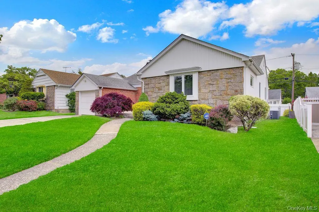 1662 Sherbourne Road Valley Stream NY 11580