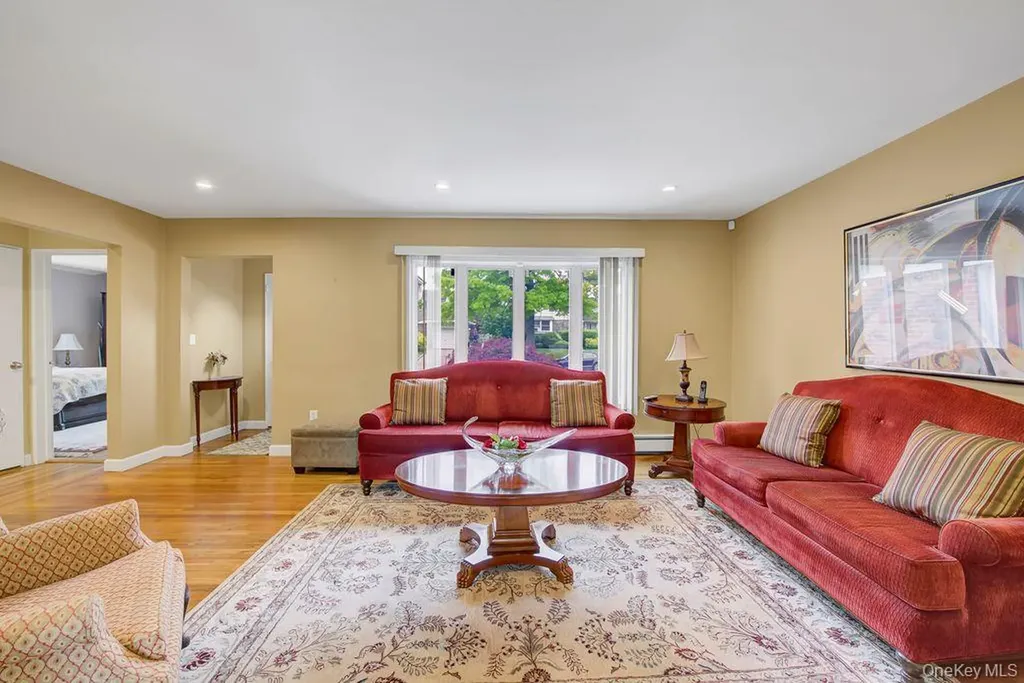 1662 Sherbourne Road Valley Stream NY 11580