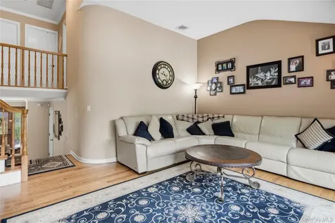 11 Edison Drive Huntington Station NY 11746