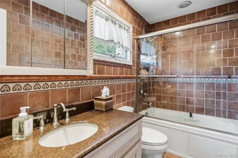 11 Edison Drive Huntington Station NY 11746