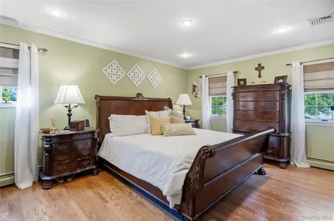 11 Edison Drive Huntington Station NY 11746