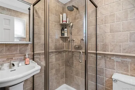 11 Edison Drive Huntington Station NY 11746