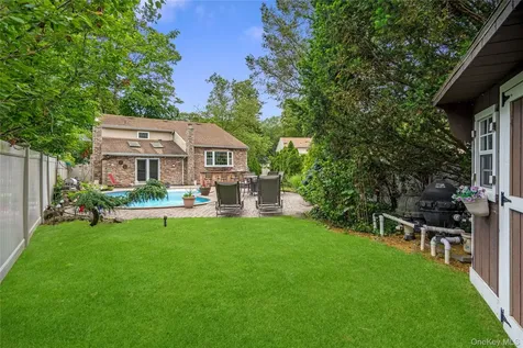 11 Edison Drive Huntington Station NY 11746
