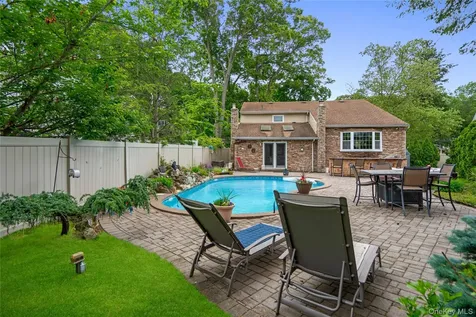 11 Edison Drive Huntington Station NY 11746