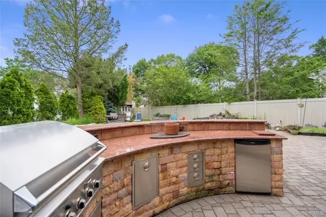 11 Edison Drive Huntington Station NY 11746