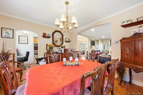 51 Cumberland Drive Yonkers NY 10704