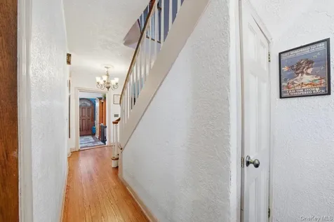 51 Cumberland Drive Yonkers NY 10704