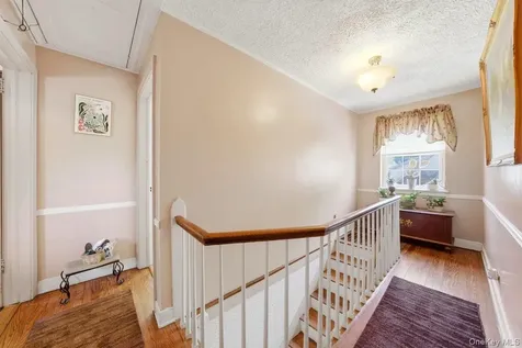 51 Cumberland Drive Yonkers NY 10704