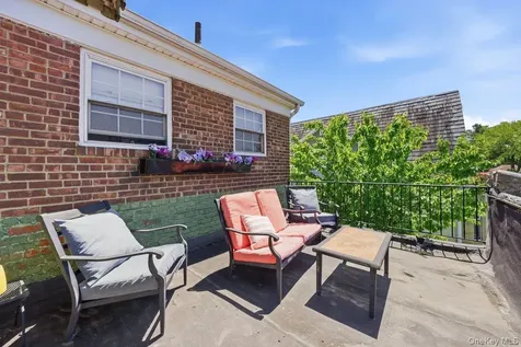 51 Cumberland Drive Yonkers NY 10704