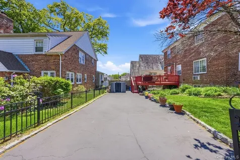 51 Cumberland Drive Yonkers NY 10704