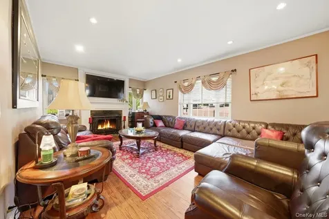 51 Cumberland Drive Yonkers NY 10704