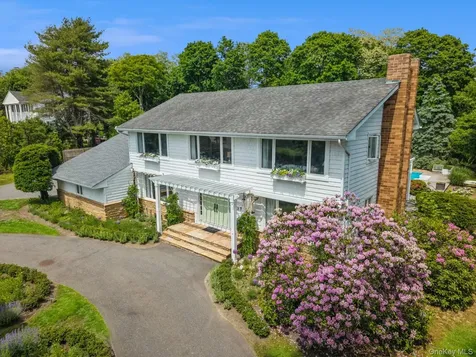 3 Mooring Drive Bellport NY 11713