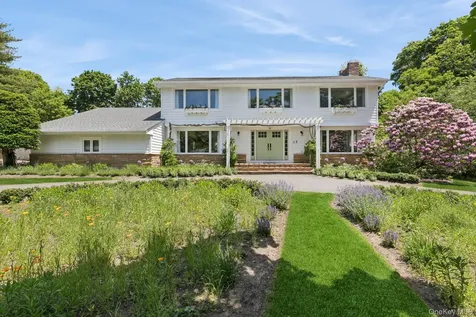 3 Mooring Drive Bellport NY 11713