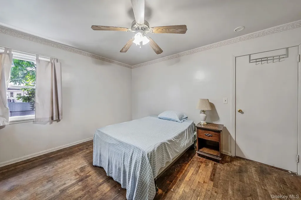 124 Washington Avenue Valley Stream NY 11580