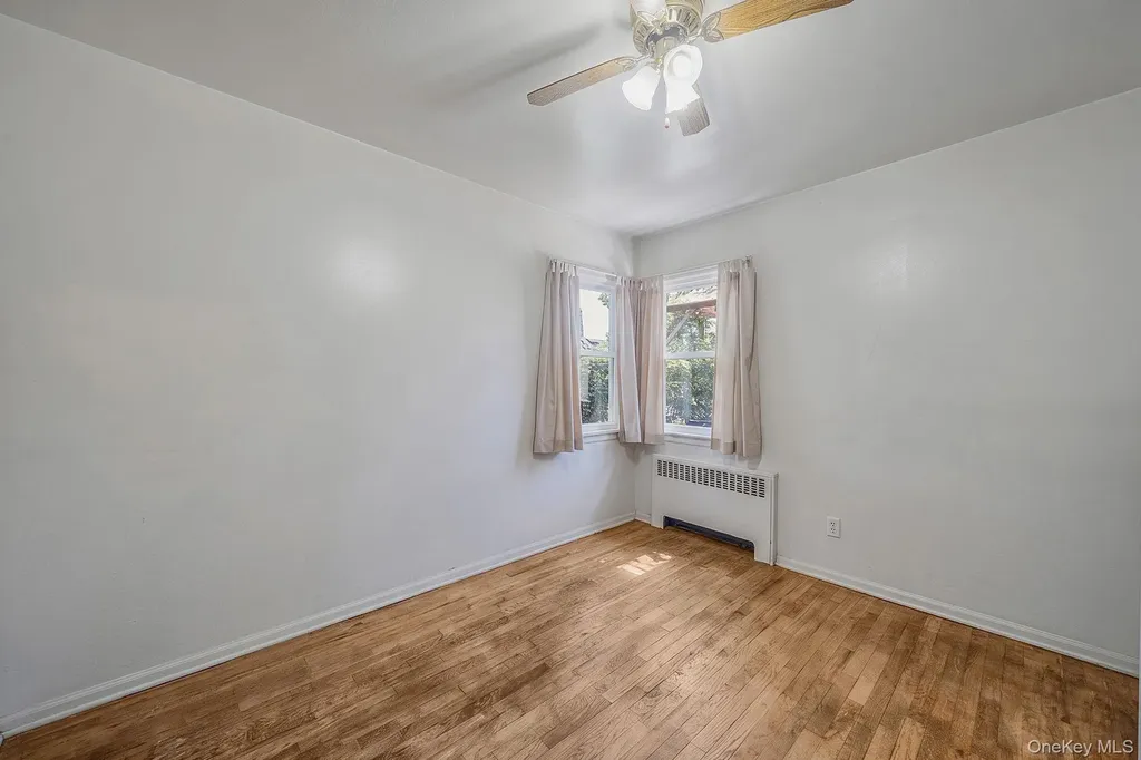 124 Washington Avenue Valley Stream NY 11580