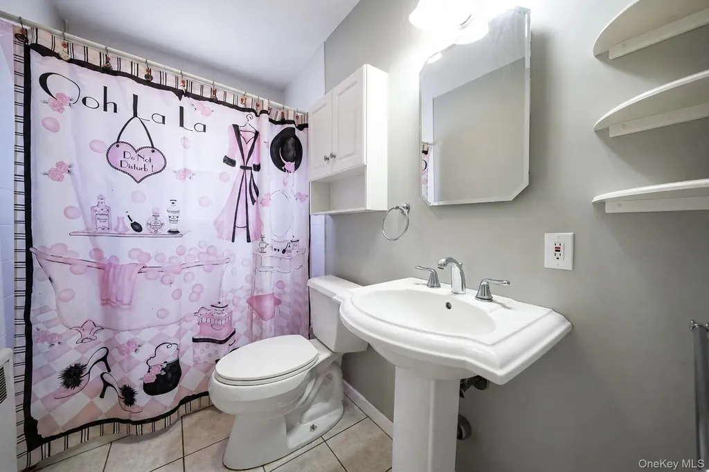 124 Washington Avenue Valley Stream NY 11580