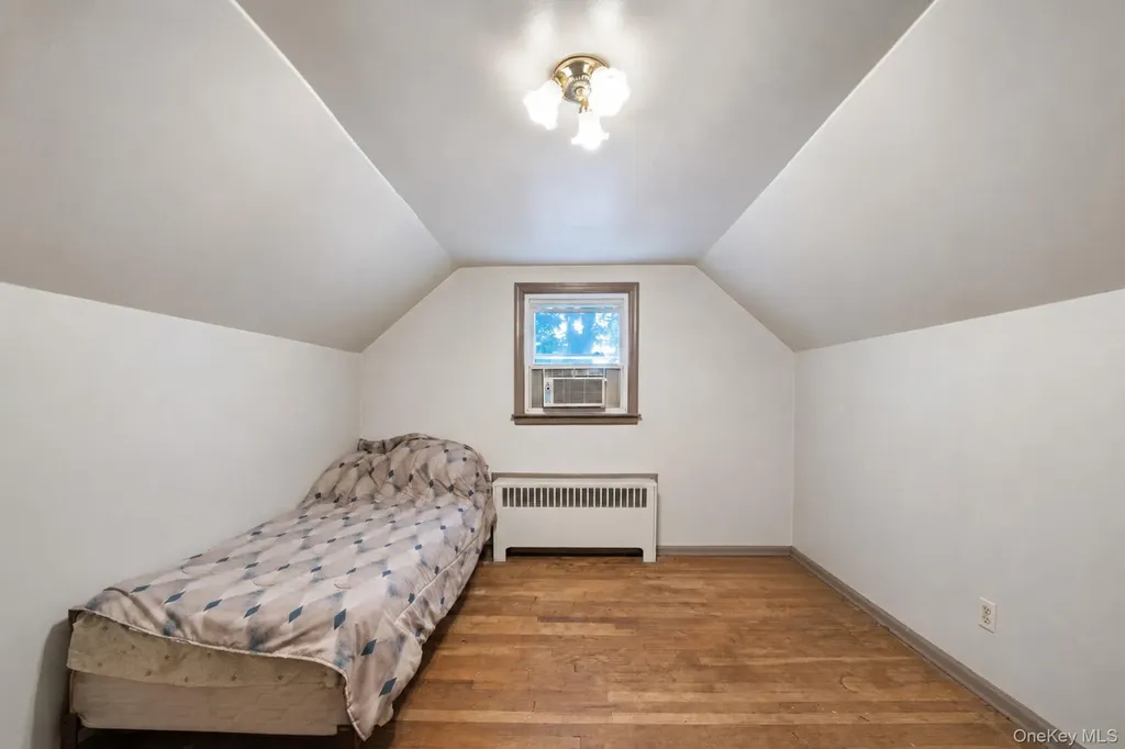 124 Washington Avenue Valley Stream NY 11580