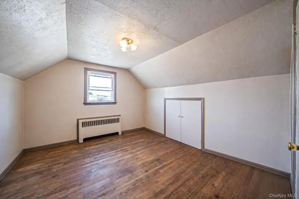 124 Washington Avenue Valley Stream NY 11580