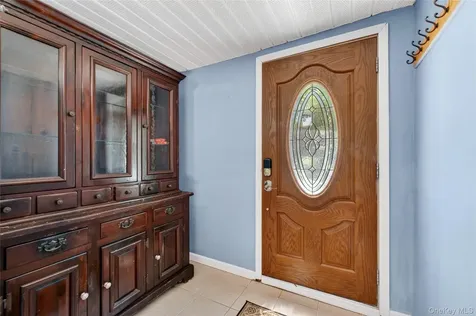68 Mulford Avenue Staatsburg NY 12580