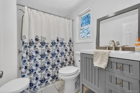 68 Mulford Avenue Staatsburg NY 12580
