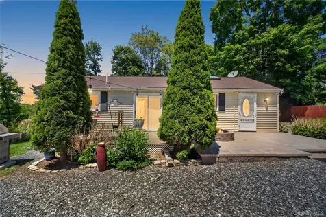 68 Mulford Avenue Staatsburg NY 12580