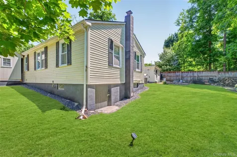 68 Mulford Avenue Staatsburg NY 12580