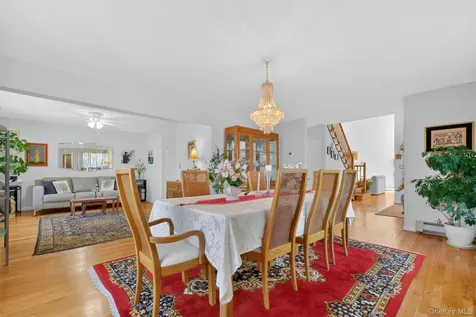 33 Maple Moor Lane Cortlandt Manor NY 10567