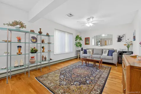 33 Maple Moor Lane Cortlandt Manor NY 10567