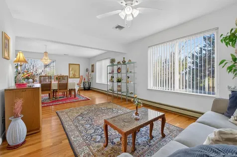 33 Maple Moor Lane Cortlandt Manor NY 10567