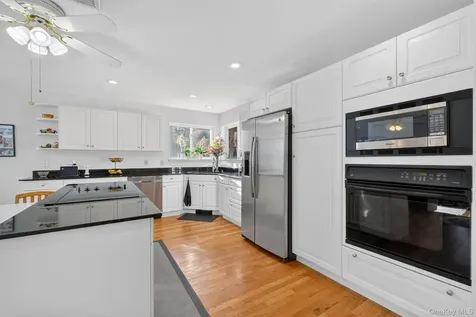 33 Maple Moor Lane Cortlandt Manor NY 10567