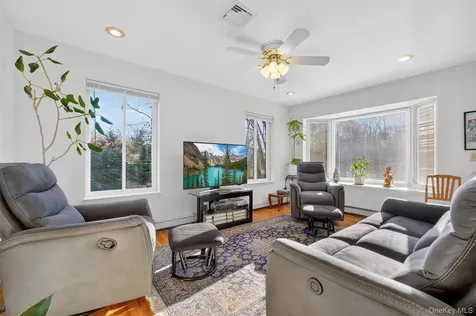 33 Maple Moor Lane Cortlandt Manor NY 10567
