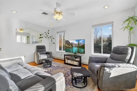 33 Maple Moor Lane Cortlandt Manor NY 10567