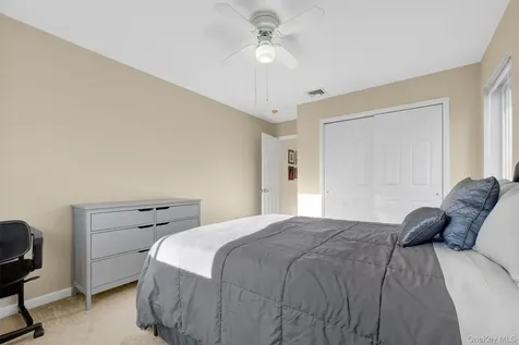 33 Maple Moor Lane Cortlandt Manor NY 10567