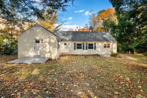 27 Winding Lane Bedford Hills NY 10507