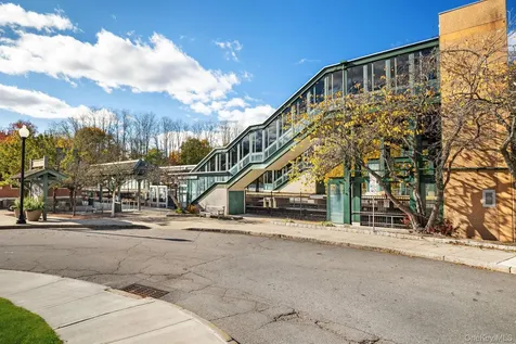27 Winding Lane Bedford Hills NY 10507