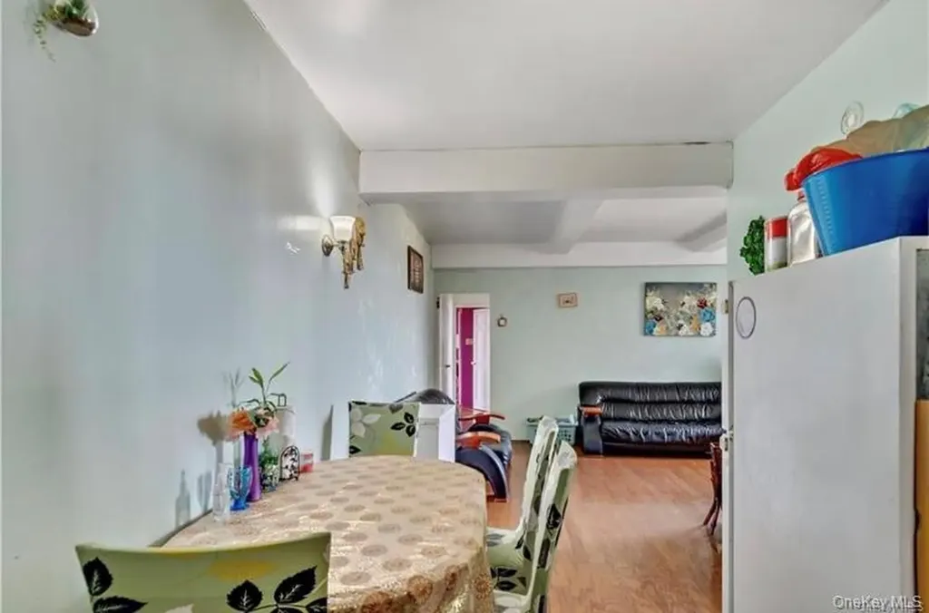 1970 E Tremont Avenue Bronx NY 10462
