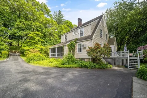 518 Pleasantville Road Briarcliff Manor NY 10510