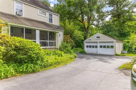 518 Pleasantville Road Briarcliff Manor NY 10510