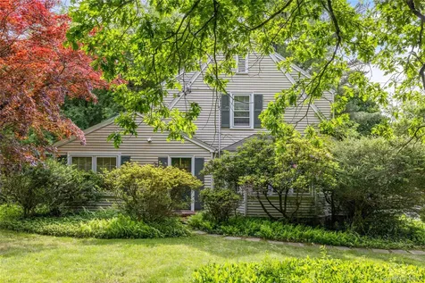 518 Pleasantville Road Briarcliff Manor NY 10510