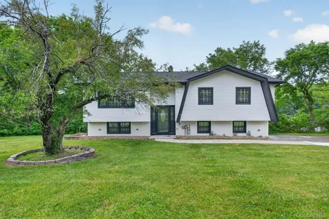 17 Janice Drive Middletown NY 10941