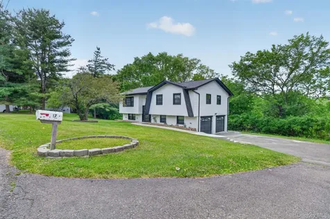 17 Janice Drive Middletown NY 10941