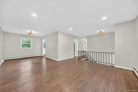 17 Janice Drive Middletown NY 10941