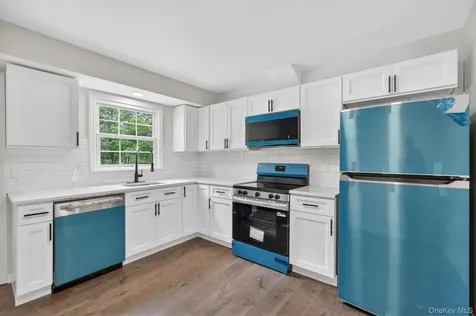 17 Janice Drive Middletown NY 10941
