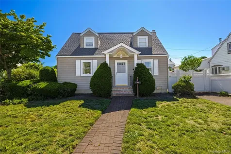 175 Lee Avenue Hicksville NY 11801