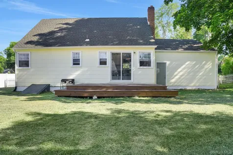 45 Sheraton Drive Poughkeepsie NY 12601