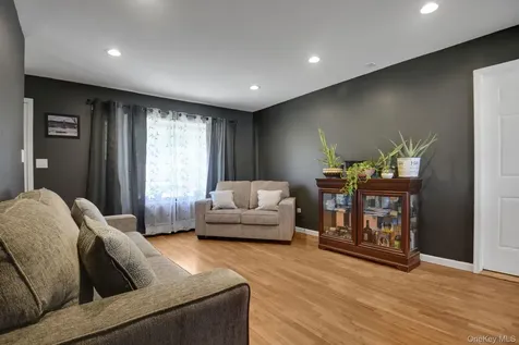 45 Sheraton Drive Poughkeepsie NY 12601