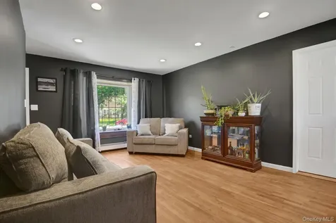 45 Sheraton Drive Poughkeepsie NY 12601