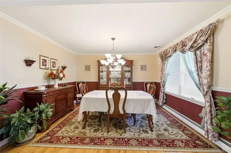 77 N Woods Road Baiting Hollow NY 11933