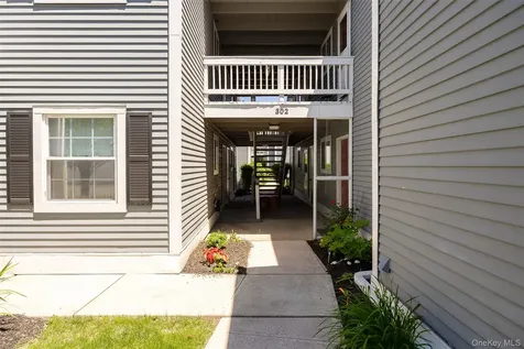 302 Commons Way Fishkill NY 12524
